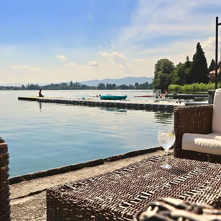 Casa Camilla On The Lake Apartment *