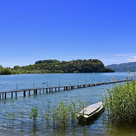 Casa Camilla On The Lake Apartment